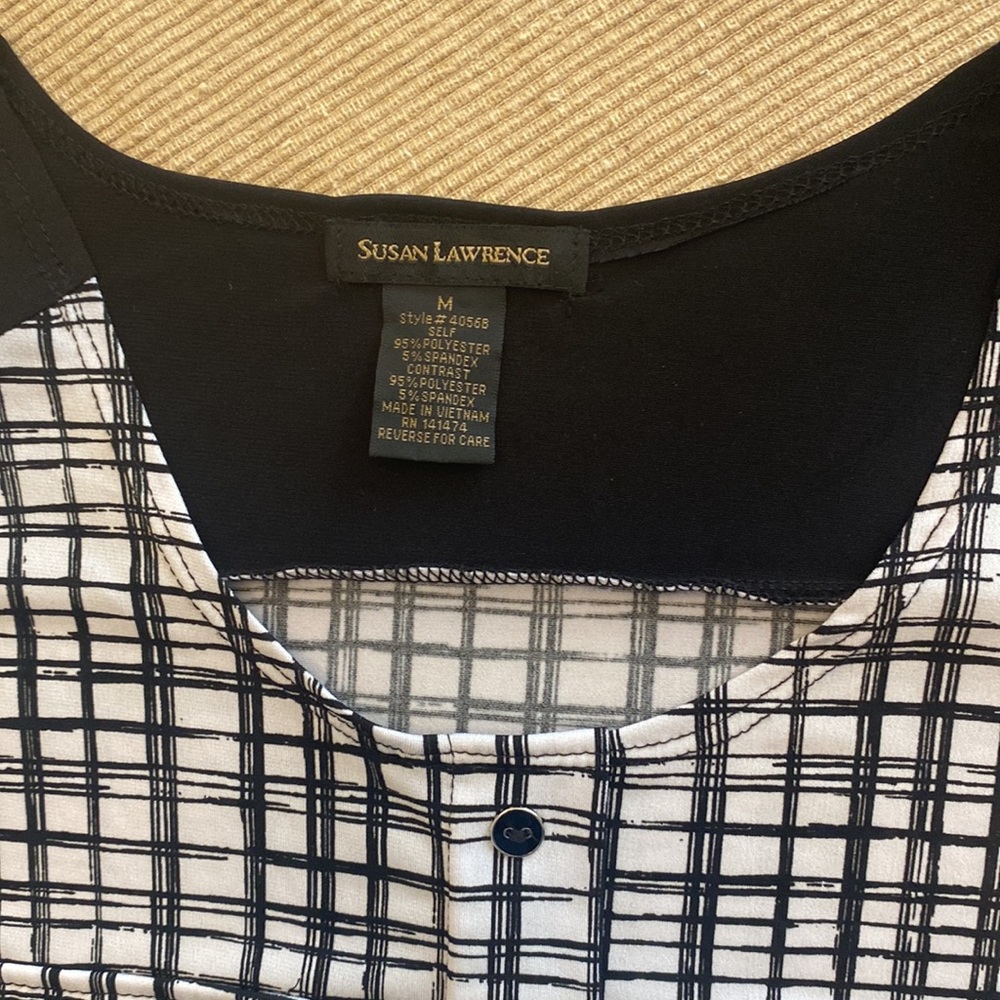 Women’s Susan Lawrence black and white top (M)